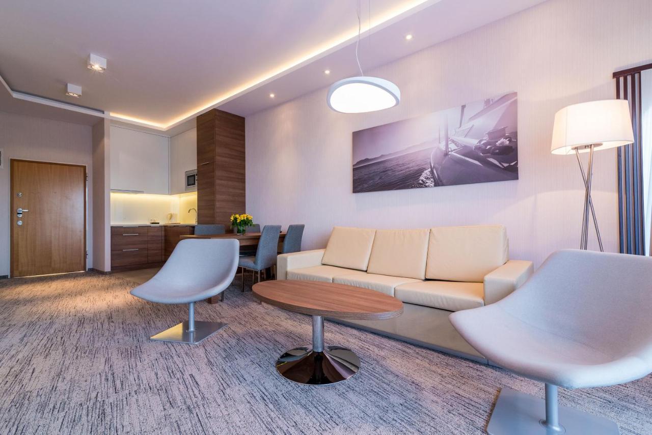 Hotel Dom Zdrojowy Resort & Spa - Destigo Hotels Ястарня Стая снимка